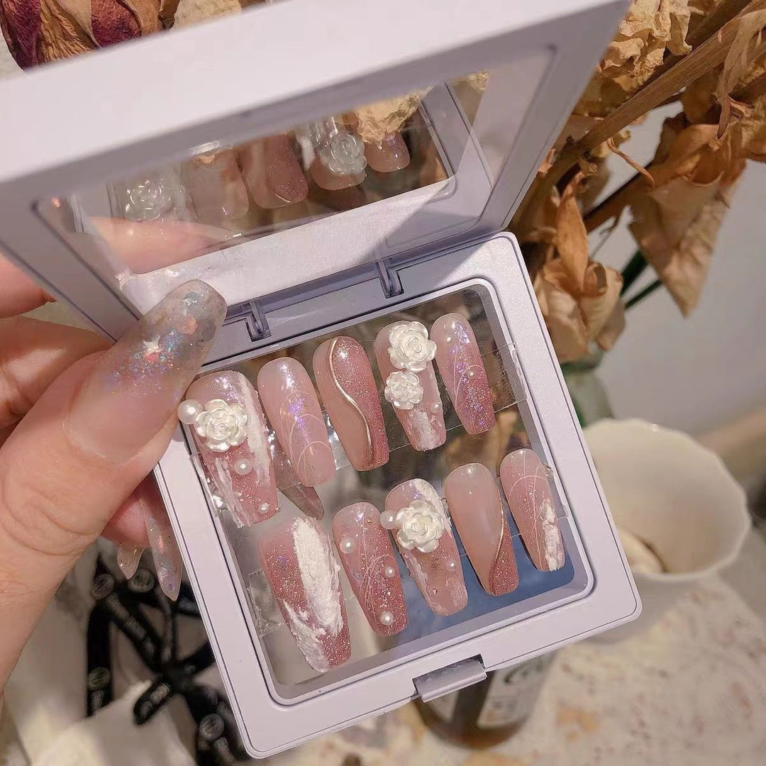 Elegant Floral Embellished Press-On Nails Bowlift