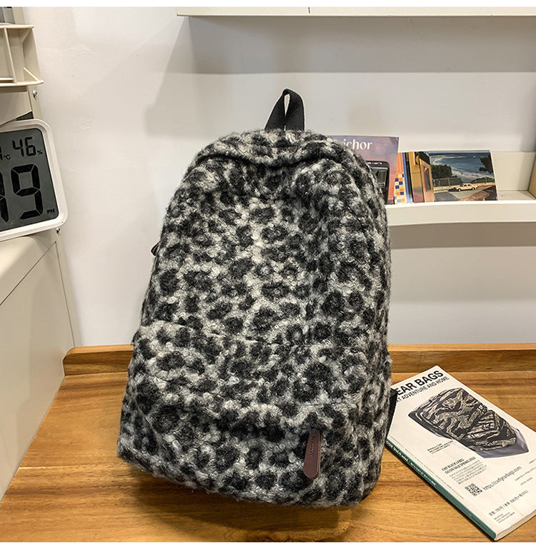 Fleece Rucksack In Trendy Leopard Print Bowlift