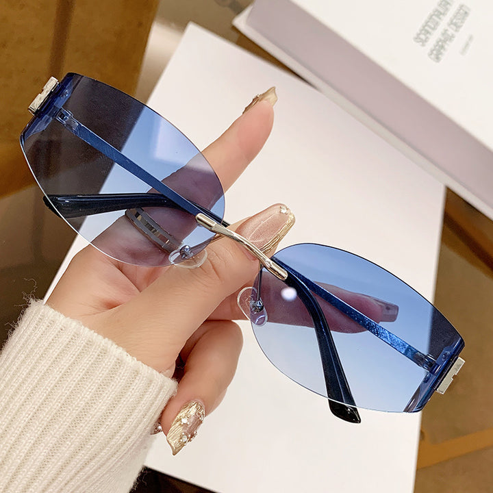 Women's sporty aviator sunglasses with protective UV filter and flexible frame Bowlift