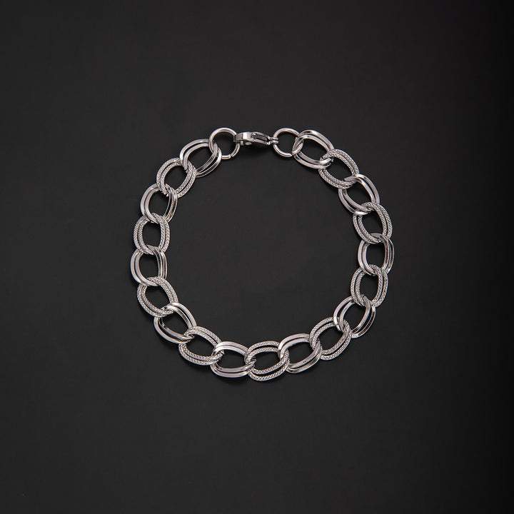 Contemporary Link Chain Necklace Bowlift