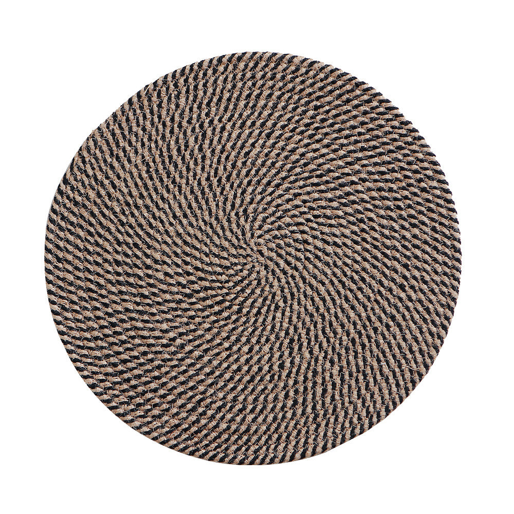 Beef woven jute rug with spiral pattern and flat structure