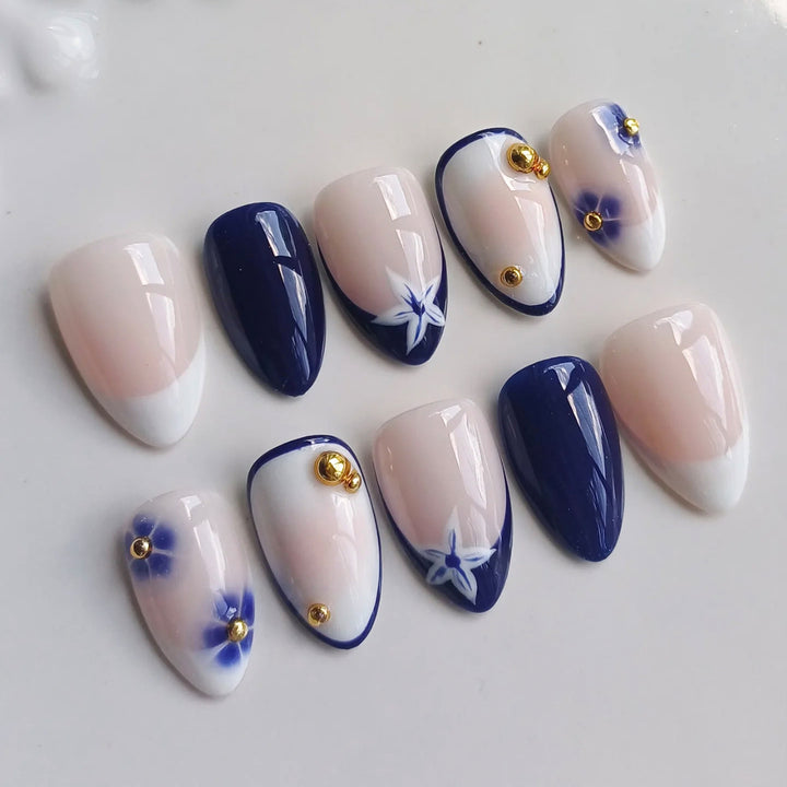 Elegant Artificial Nail Collection with Glitter Motifs Bowlift