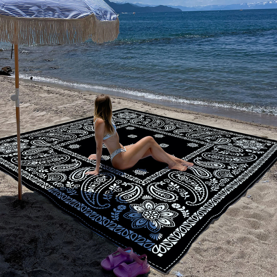 Mandala Design Beach Mat Bowlift