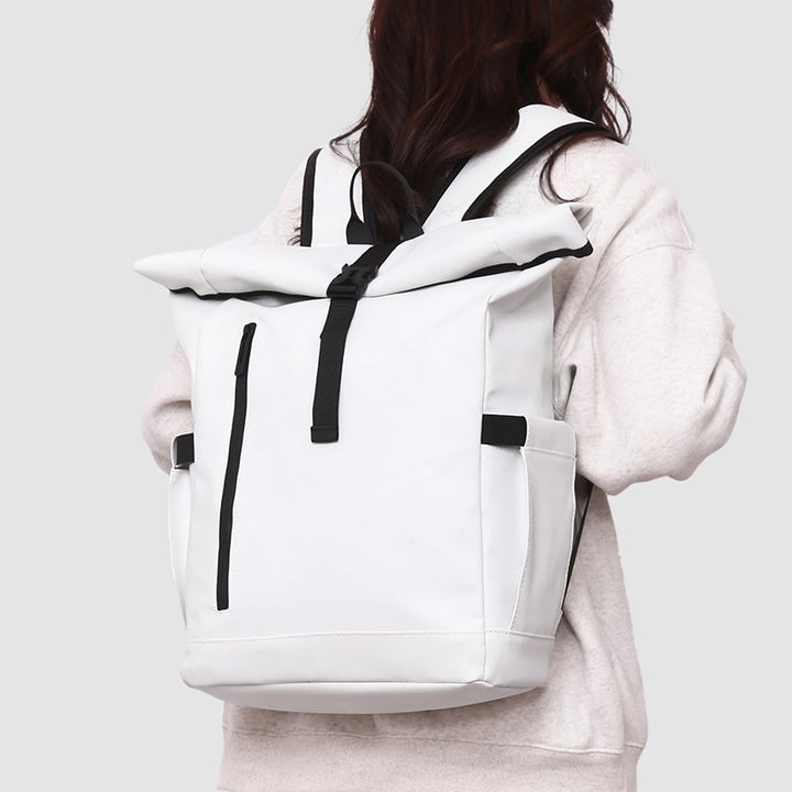 Multifunctional Backpack with Rolltop Design Bowlift