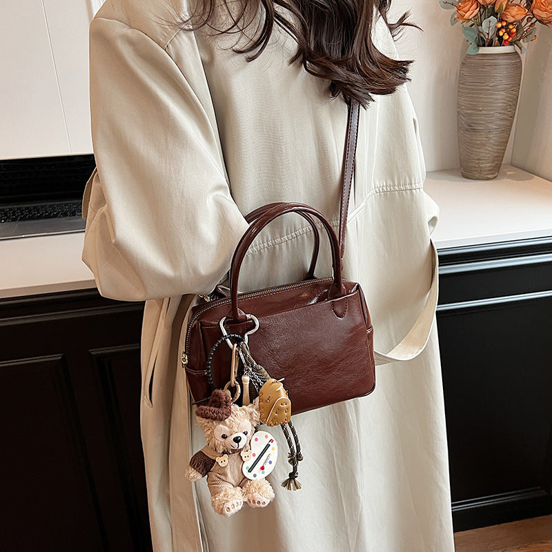 Luxurious Structured Leather Handbag Bowlift