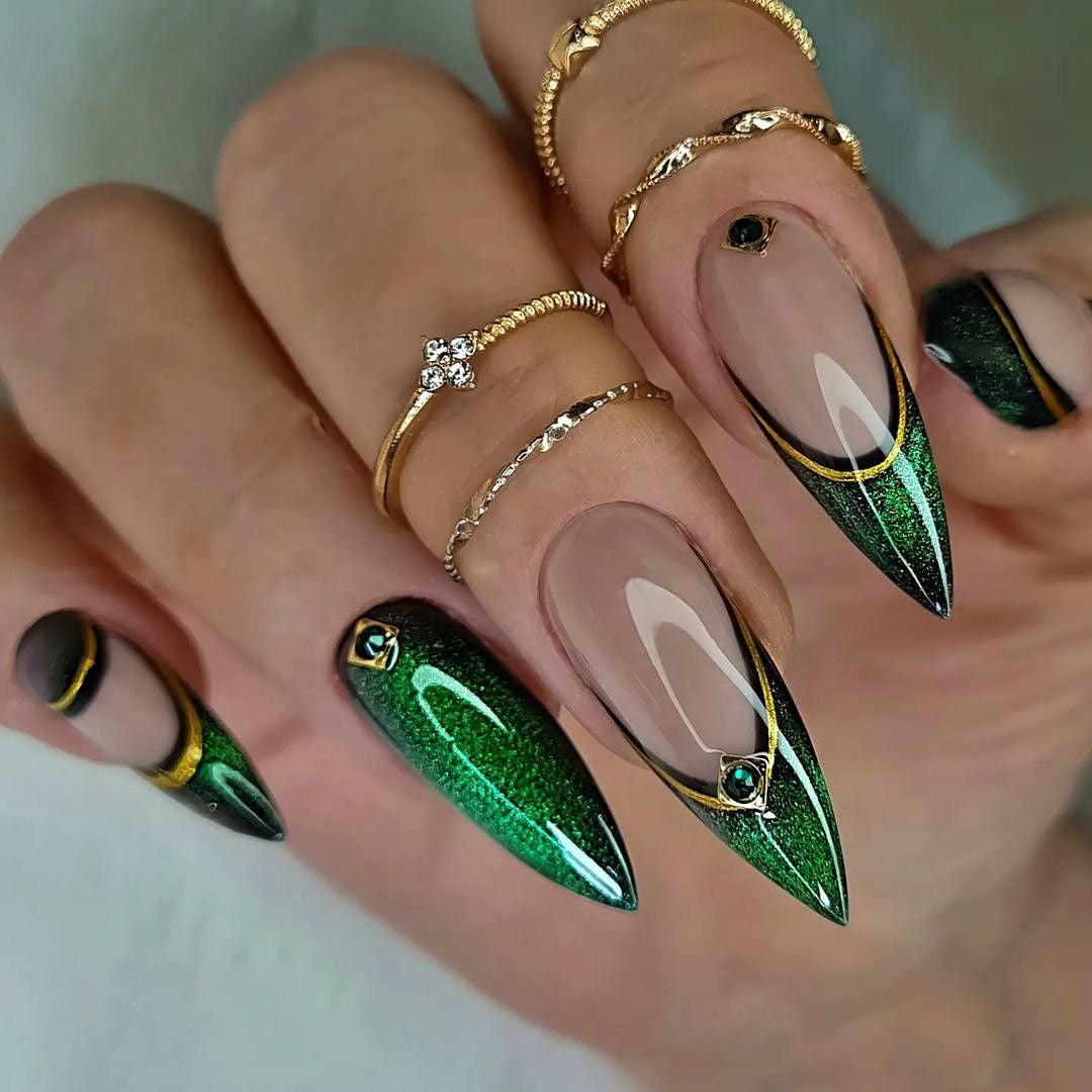 Artificial nails with elegant glitter gradient and modern accents Bowlift