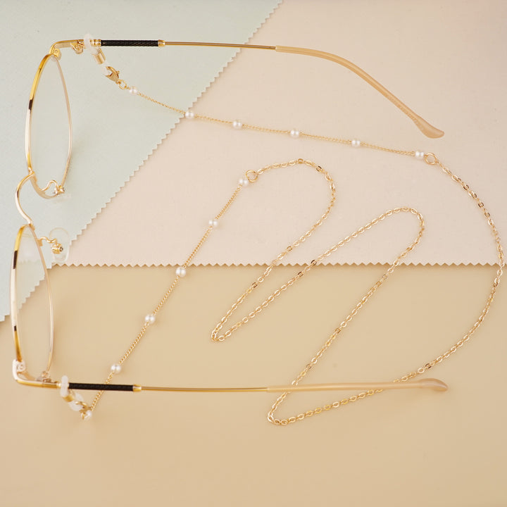 Elegant Pearl-Accented Eyewear Chain Bowlift