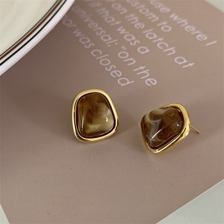 Glamorous earrings with high-quality amber elements Bowlift