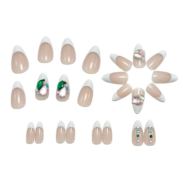 Artificial nails with glamorous rhinestone details Bowlift