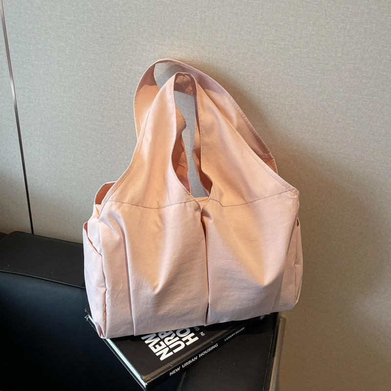 Spacious Everyday Hobo Bag Bowlift