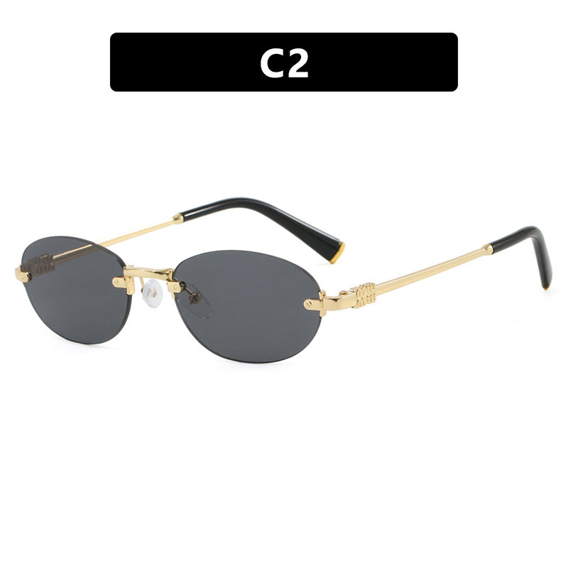 Women's fashion sunglasses with oval frame and elegant accents Bowlift