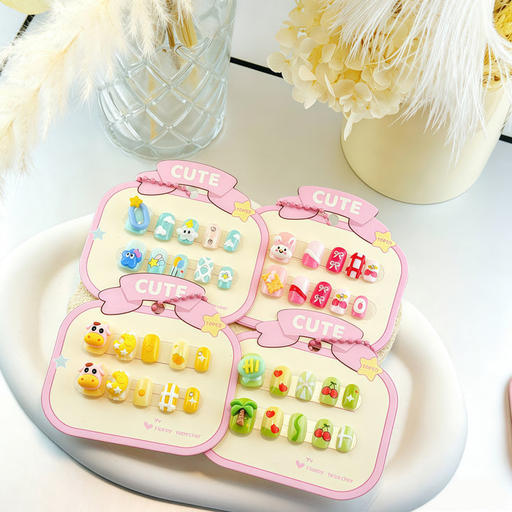 Playful artificial nail set with colorful designs Bowlift