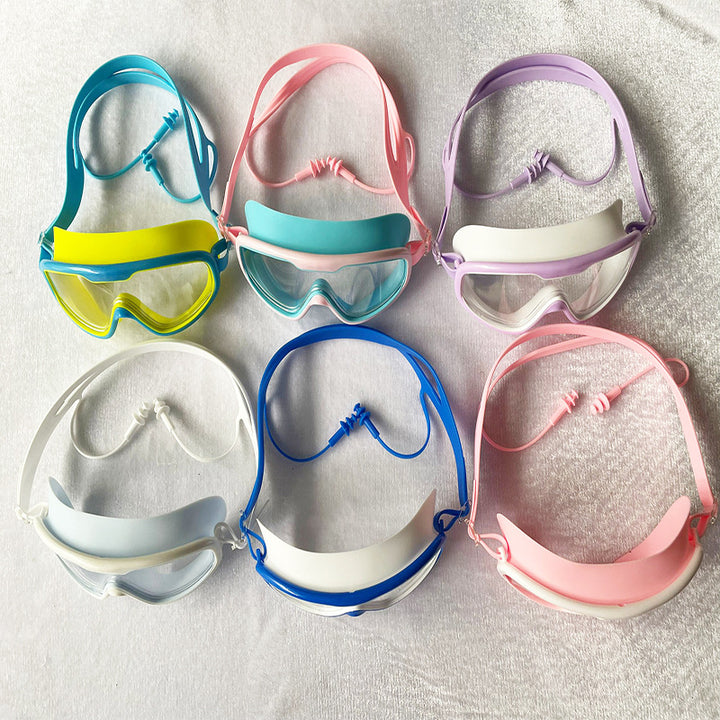 High-quality swim mask with extensive field of vision Bowlift
