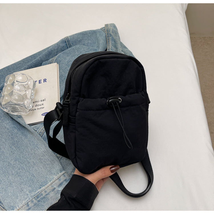Practical backpack with innovative design Bowlift