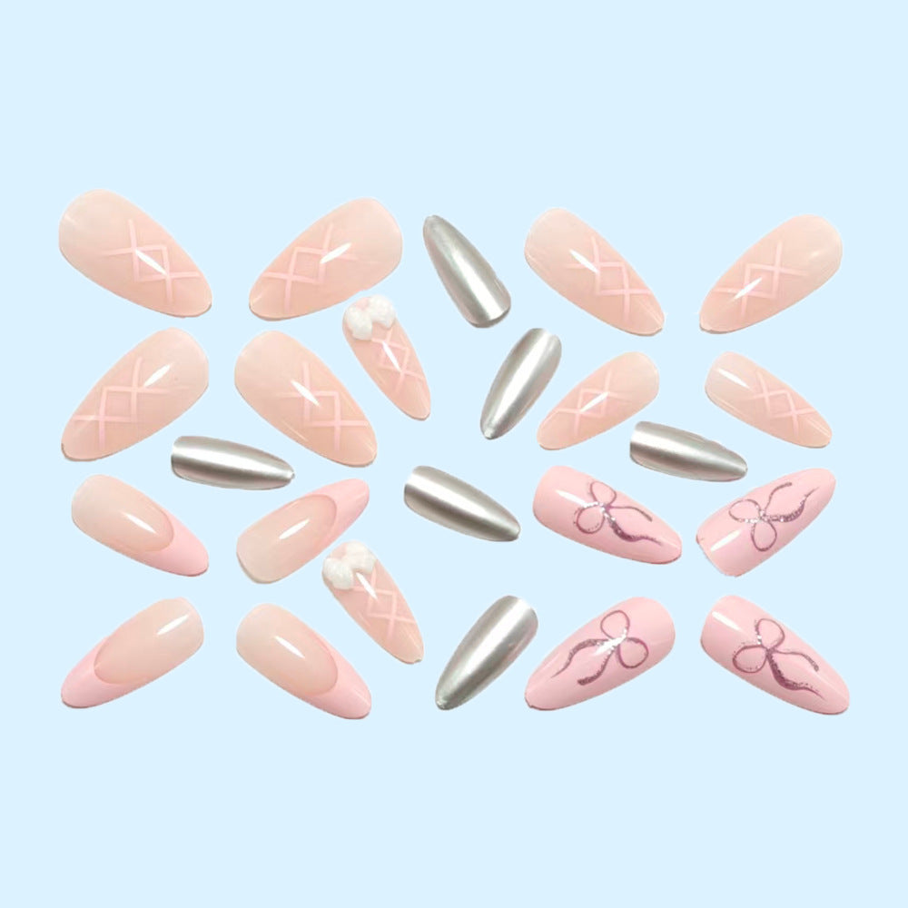 Artificial nails with elaborate design Bowlift