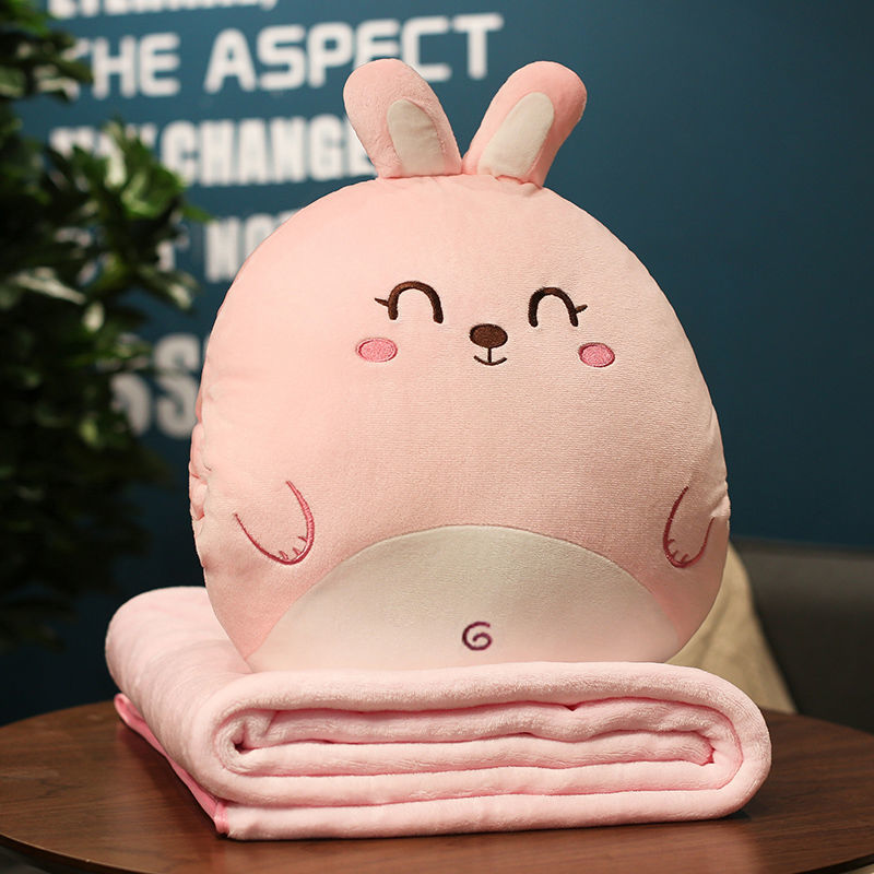 Plush carrot cushion and blanket set Bowlift