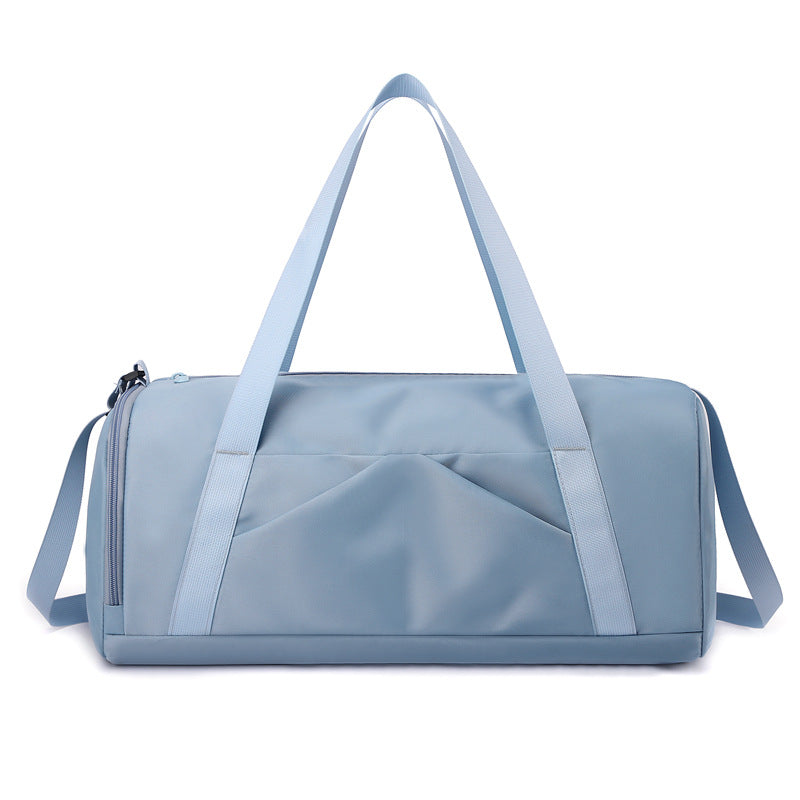 Sporty travel bag with adjustable shoulder strap and sturdy material Bowlift