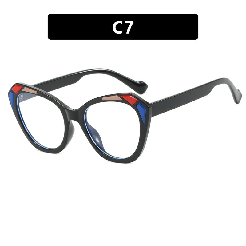 Ladies Cat Eye Sunglasses with Fashionable Details Bowlift