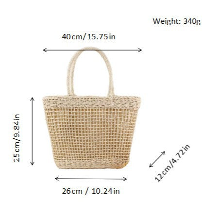 Handcrafted straw bag with fine structure Bowlift