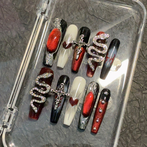 Decorative Gothic Art Press-On Nail Set