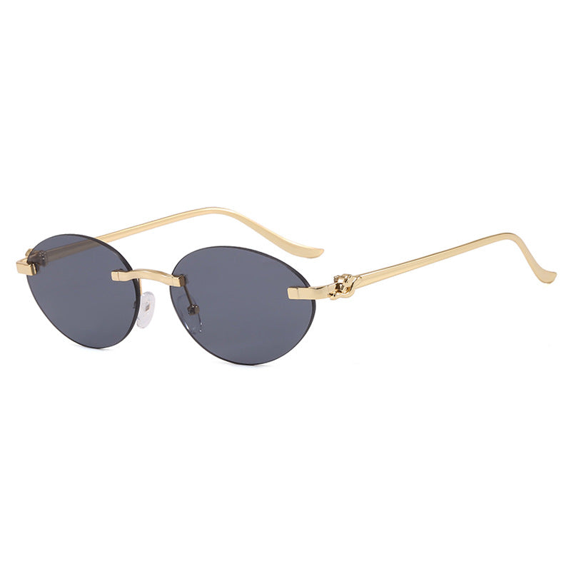 Women's elegant oval sunglasses with golden accents Bowlift