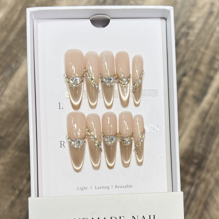 Elegant Stiletto Press-On Nail Set with Rhinestone Design Bowlift