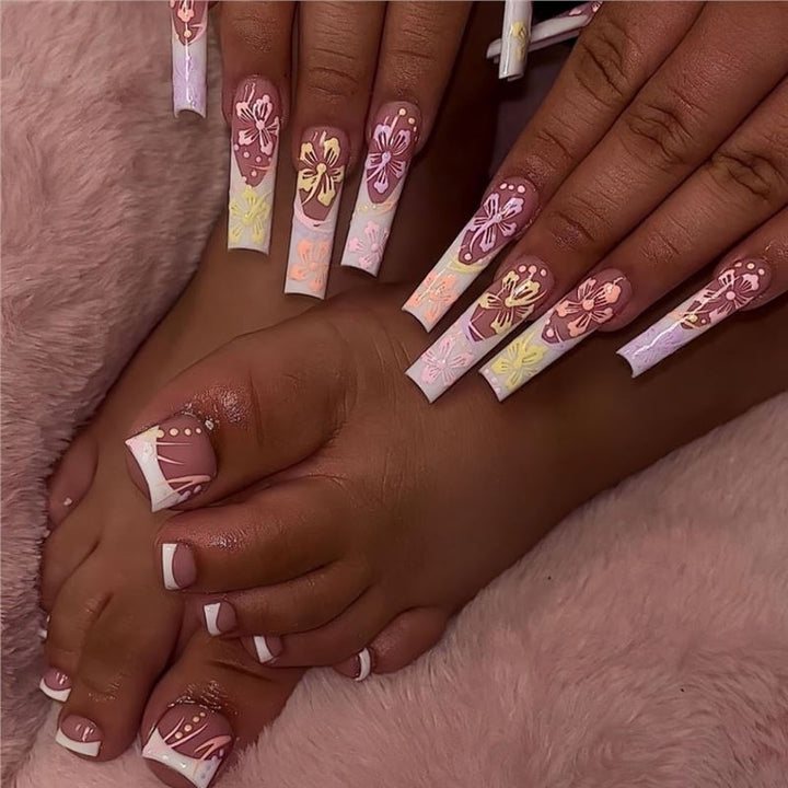 Artistic Floral Press-On Nail Art Bowlift