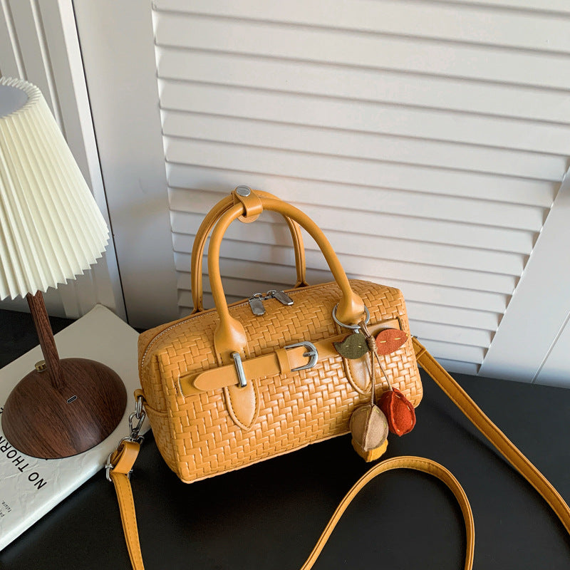Chic ven Handbag Bowlift