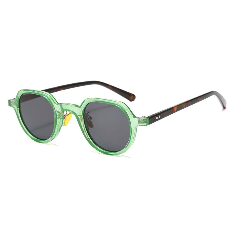 Women's round sunglasses with modern plastic frame and UV protection Bowlift