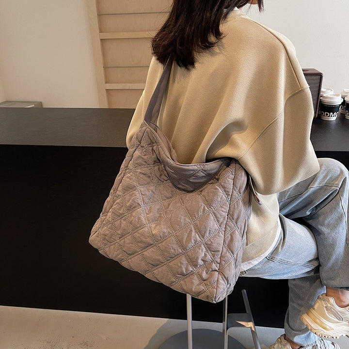 Quilted Soft Fabric Shoulder Bag Bowlift