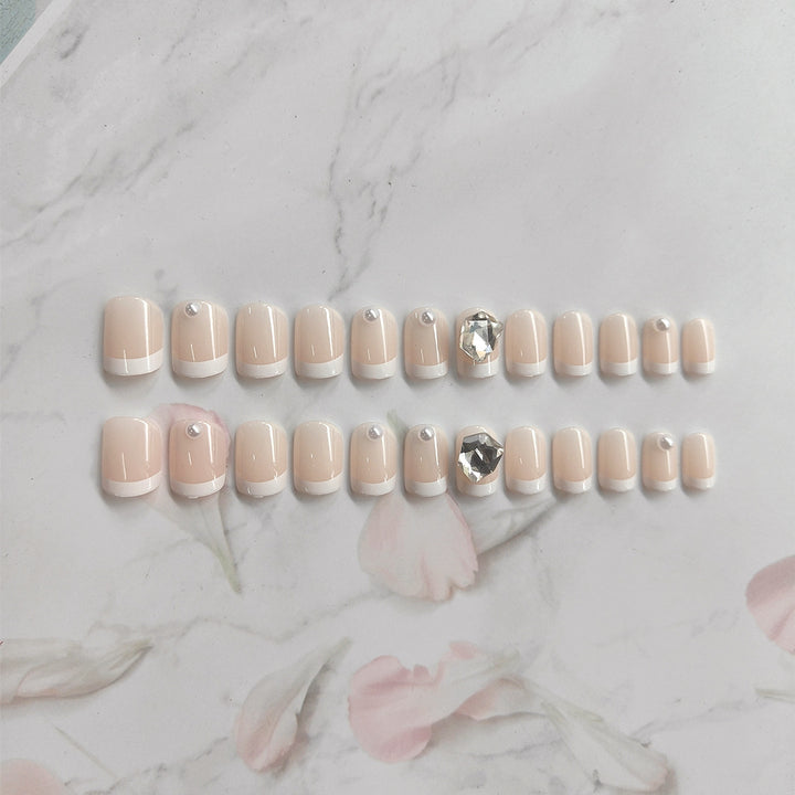Elegant Gemstone-Embellished Press-On Nail Set Bowlift