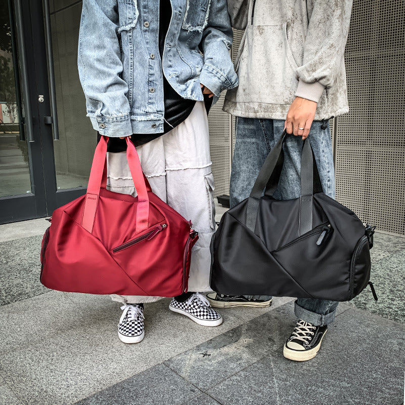 Sporty and Elegant Travel Bag Bowlift