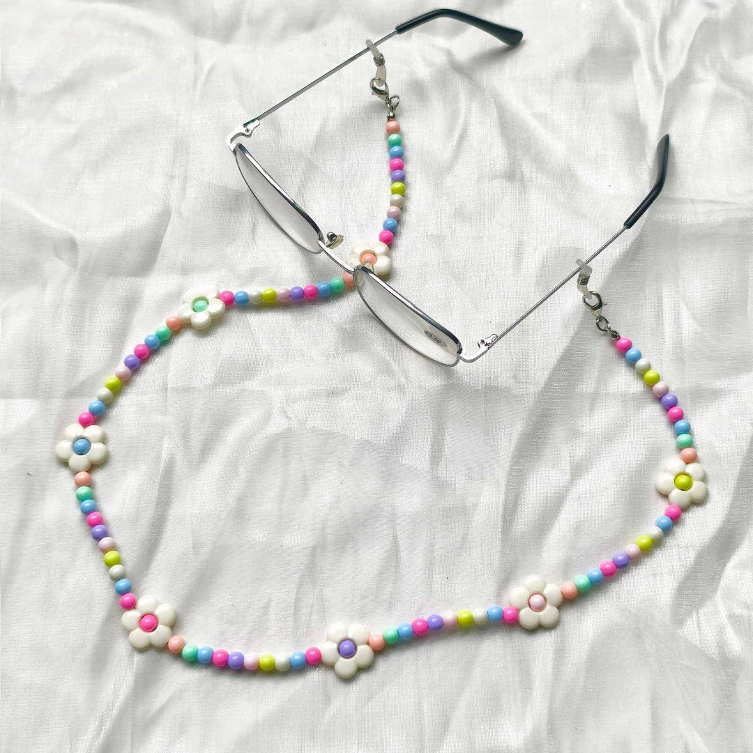 Playful glasses holder chain with floral patterns Bowlift