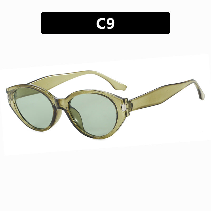 Ladies fashionable sunglasses in elegant cat-eye style Bowlift