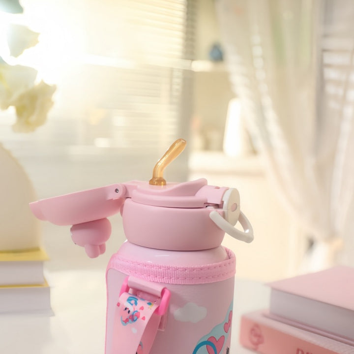 Insulated water bottle with integrated carrying strap and cute cat design Bowlift