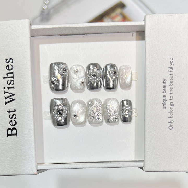 Decorative Press-On Nail Set with Floral Accents
