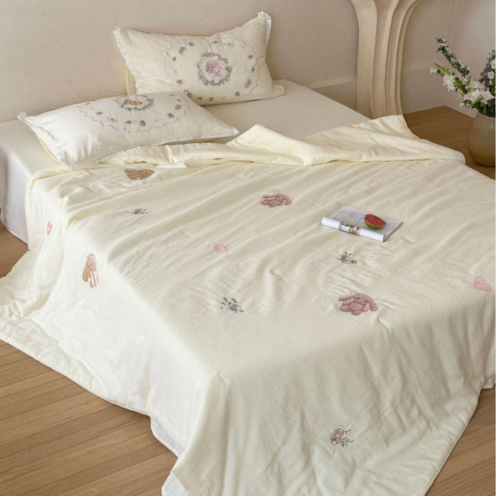 Delicate cotton bed linen set with embroidered pillowcase and fitted sheet Bowlift