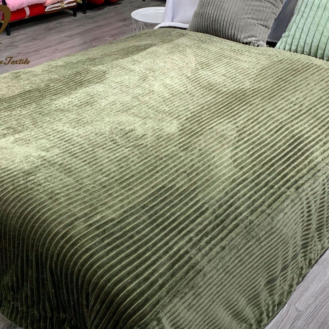 Luxurious Ribbed Velour Throw Blanket