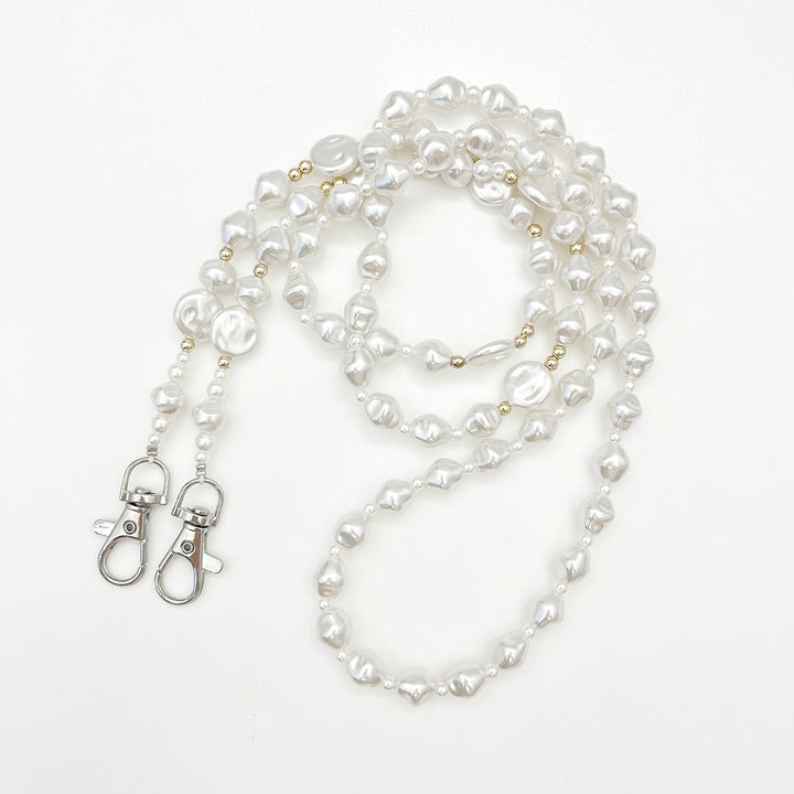 Beaded Eyewear Chain with Stylish Checker Design Bowlift