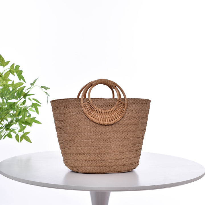 Handbag with Braided Handle Bowlift