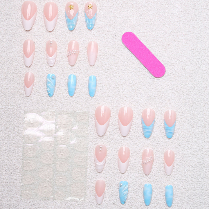 Creative artificial nails with maritime motifs Bowlift
