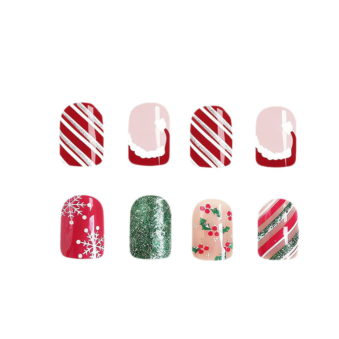 Festive nail art with winter motifs Bowlift