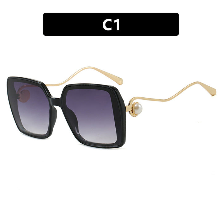 Women's fashionable square glasses with elegant metal frame and unique accents Bowlift