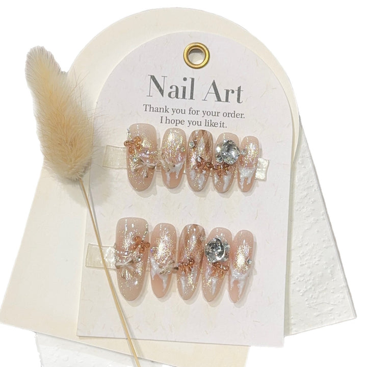 Artificial nail tips with elegant glitter details Bowlift