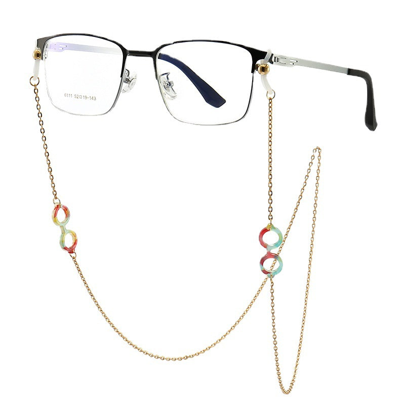 Stylish Eyewear with Decorative Chain Bowlift