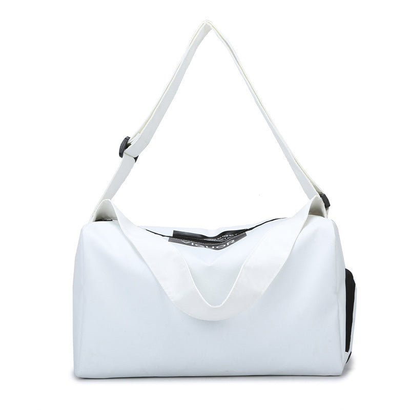 Stylish travel bag with versatile carrying options Bowlift