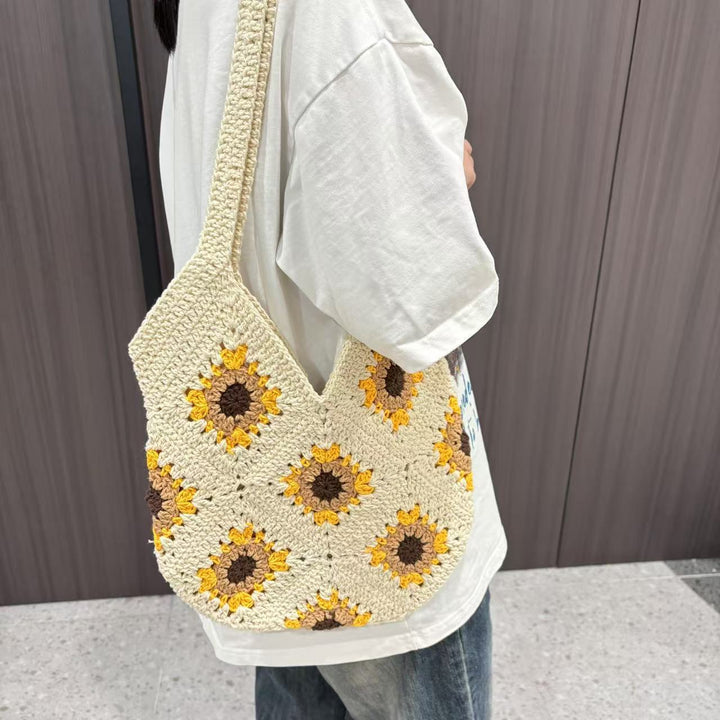 Hand-knotted shoulder bag with sunflower motif Bowlift