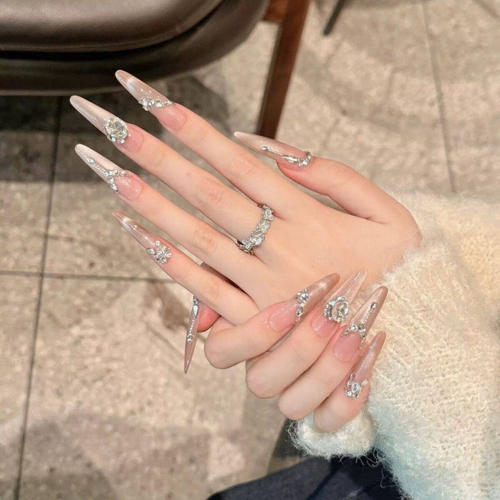 Decorative Press-On Nails Bowlift