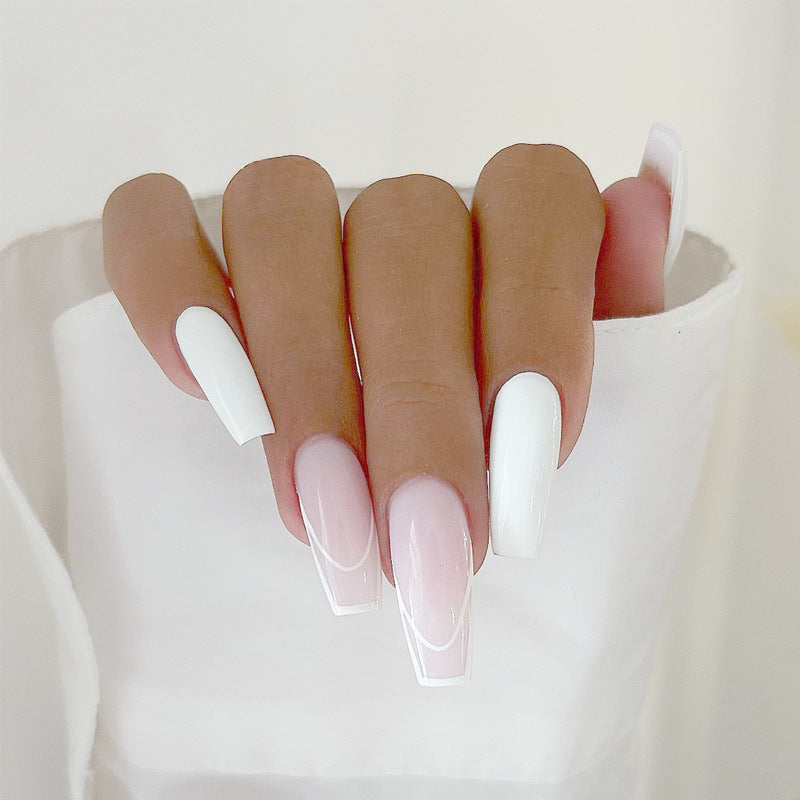 Elegant Heart-Designed Press-On Nail Tips Bowlift