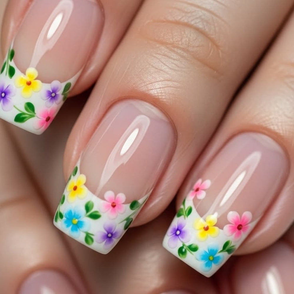 Artificial nails with floral designs and high-gloss finish Bowlift
